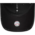 schwarze-verstellbare-curved-cap-mit-schwarzem-logo-9forty-wash-distress-der-new-york-yankees-mlb-von-new-era
