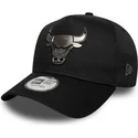 casquette-courbee-noire-snapback-9forty-e-frame-metallic-chicago-bulls-nba-new-era