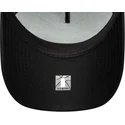 schwarze-gebogene-snapback-kappe-9forty-e-frame-metallic-der-los-angeles-lakers-nba-von-new-era