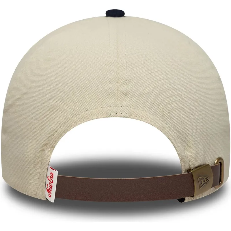 beige-und-marineblaue-verstellbare-curved-cap-9forty-e-frame-patch-suede-von-new-era