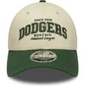beige-und-grune-verstellbare-curved-cap-9forty-m-crown-wordmark-der-los-angeles-dodgers-mlb-von-new-era