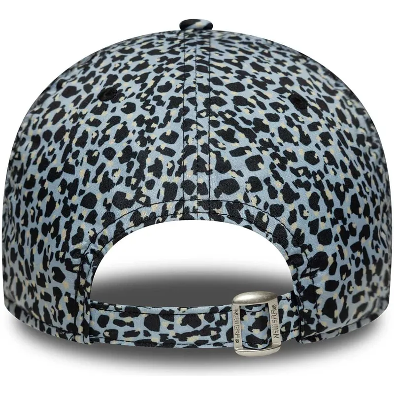 gebogene-verstellbare-leoparden-kappe-9forty-m-crown-von-racing-bulls-f1-team-formula-1-von-new-era