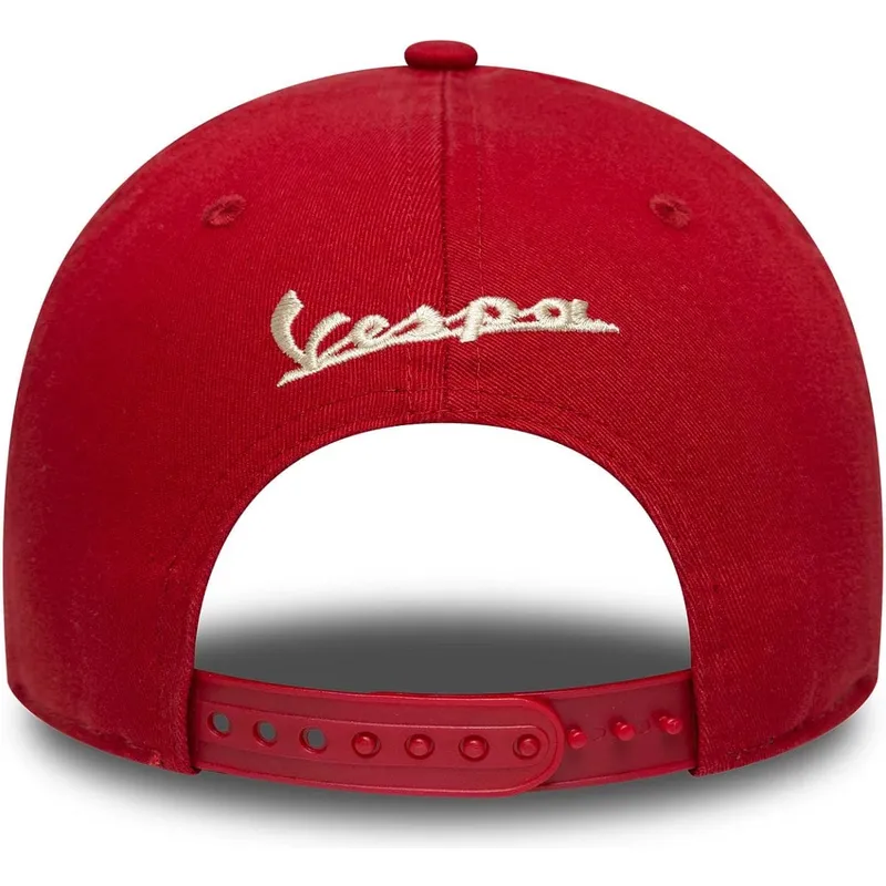 casquette-courbee-rouge-snapback-9forty-m-crown-80th-year-vespa-piaggio-new-era