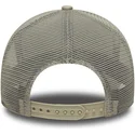 beige-trucker-cap-mit-braunem-logo-a-frame-league-essential-der-new-york-yankees-mlb-von-new-era