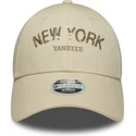 casquette-courbee-beige-ajustable-pour-femme-9forty-sequin-wordmark-new-york-yankees-mlb-new-era