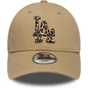 braune-gebogene-verstellbare-kinderkappe-9forty-animal-infill-der-los-angeles-dodgers-mlb-von-new-era