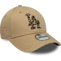 braune-gebogene-verstellbare-kinderkappe-9forty-animal-infill-der-los-angeles-dodgers-mlb-von-new-era