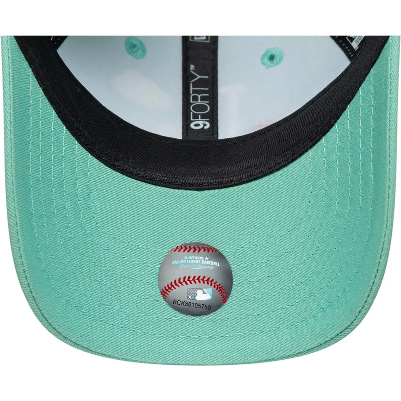 grune-gebogene-verstellbare-kappe-fur-kleinkinder-9forty-plane-icon-der-new-york-yankees-mlb-von-new-era