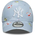 hellblaue-gebogene-verstellbare-kappe-fur-kleinkinder-9forty-plane-all-over-print-der-new-york-yankees-mlb-von-new-era