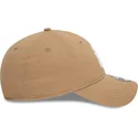 braune-verstellbare-curved-cap-9twenty-league-essential-der-new-york-yankees-mlb-von-new-era