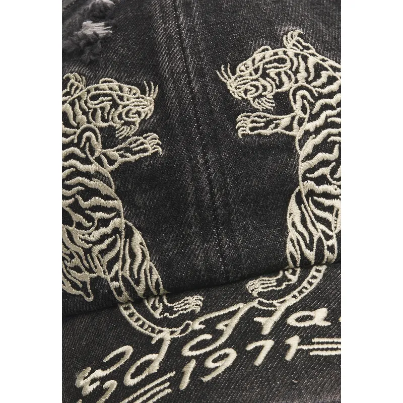 schwarze-verstellbare-curved-cap-desert-tiger-von-ed-hardy