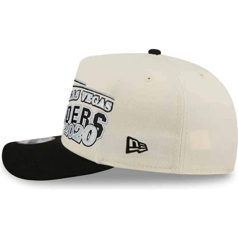 beige-und-schwarze-gebogene-snapback-kappe-9fifty-a-frame-classic-der-las-vegas-raiders-nfl-von-new-era beige-und-schwarze-gebogene-snapback-kappe-9fifty-a-frame-classic-der-las-vegas-raiders-nfl-von-new-era