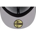 schwarze-enganliegende-59fifty-flat-cap-all-over-logos-der-chicago-white-sox-mlb-von-new-era