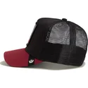 casquette-trucker-noire-et-rouge-chien-dobermann-beware-the-farm-goorin-bros