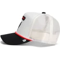 trucker-cap-weiss-und-schwarz-schaf-pop-rocker-sheep-the-farm-von-goorin-bros