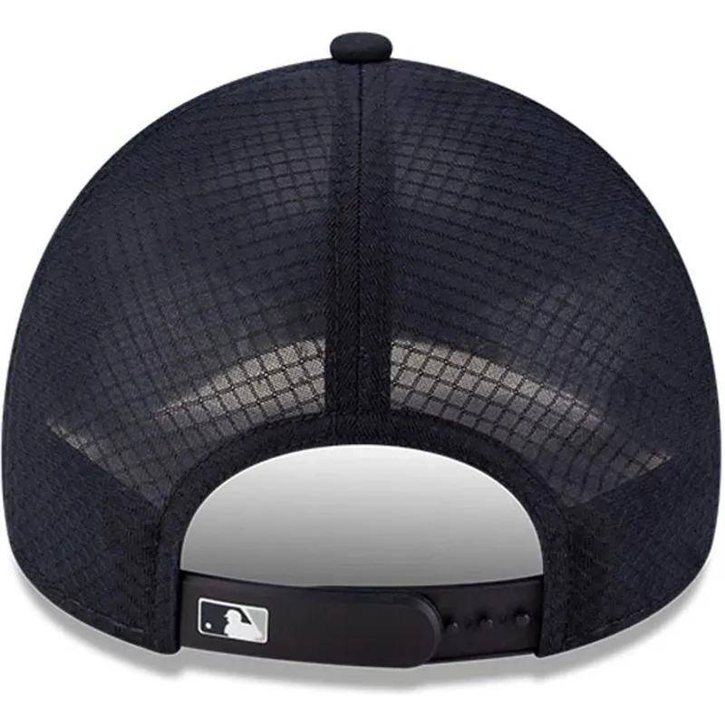 trucker-cap-marineblau-mit-marineblauem-logo-9forty-apex-batting-practice-der-new-york-yankees-mlb-von-new-era