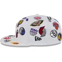 weisse-enganliegende-59fifty-all-over-flat-cap-von-nba-von-new-era