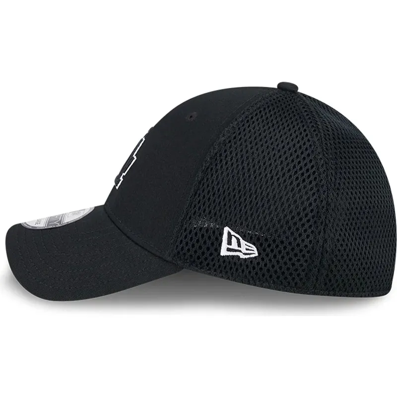 schwarze-enganliegende-trucker-kappe-mit-schwarzem-logo-39thirty-evergreen-neo-der-los-angeles-dodgers-mlb-von-new-era