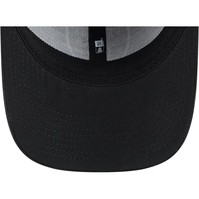 schwarze-enganliegende-39thirty-evergreen-neo-trucker-cap-der-las-vegas-raiders-nfl-von-new-era