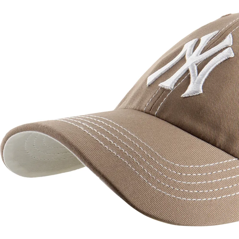 braune-gebogene-verstellbare-kappe-clean-up-contrast-stitch-der-new-york-yankees-mlb-von-47-brand