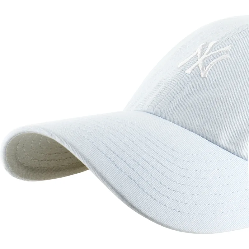 hellblaue-gebogene-verstellbare-kappe-clean-up-base-runner-der-new-york-yankees-mlb-von-47-brand