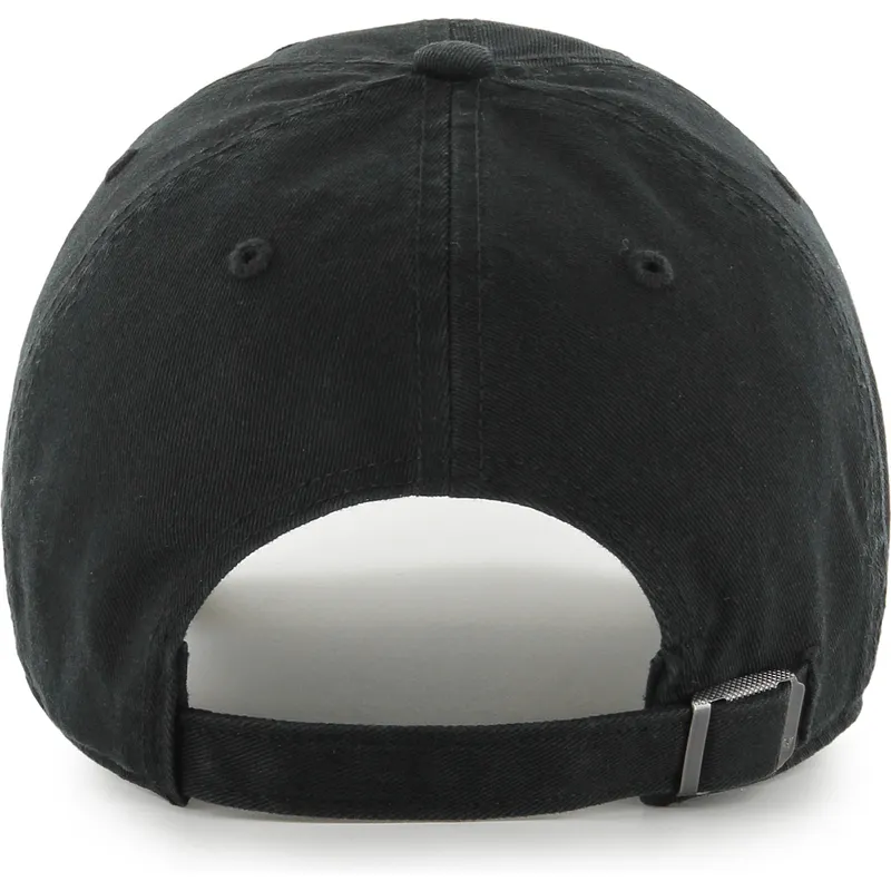 schwarze-verstellbare-curved-cap-clean-up-base-runner-script-der-new-york-yankees-mlb-von-47-brand