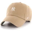 casquette-courbee-khaki-ajustable-clean-up-base-runner-new-york-yankees-mlb-47-brand