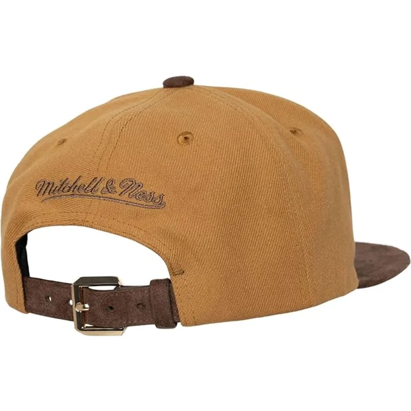 braune-verstellbare-flatcap-coffee-strapback-der-toronto-raptors-nba-von-mitchell-ness