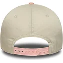 casquette-courbee-beige-et-rose-snapback-pour-enfant-9forty-bob-l-eponge-et-patrick-etoile-mer-new-era