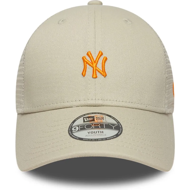 beige-verstellbare-trucker-kappe-mit-orangefarbenem-logo-fur-jungen-9forty-homefield-der-new-york-yankees-mlb-von-new-era beige-verstellbare-trucker-kappe-mit-orangefarbenem-logo-fur-jungen-9forty-homefield-der-new-york-yankees-mlb-von-new-era