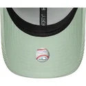 casquette-courbee-verte-ajustable-pour-femme-9forty-mini-cord-new-york-yankees-mlb-new-era