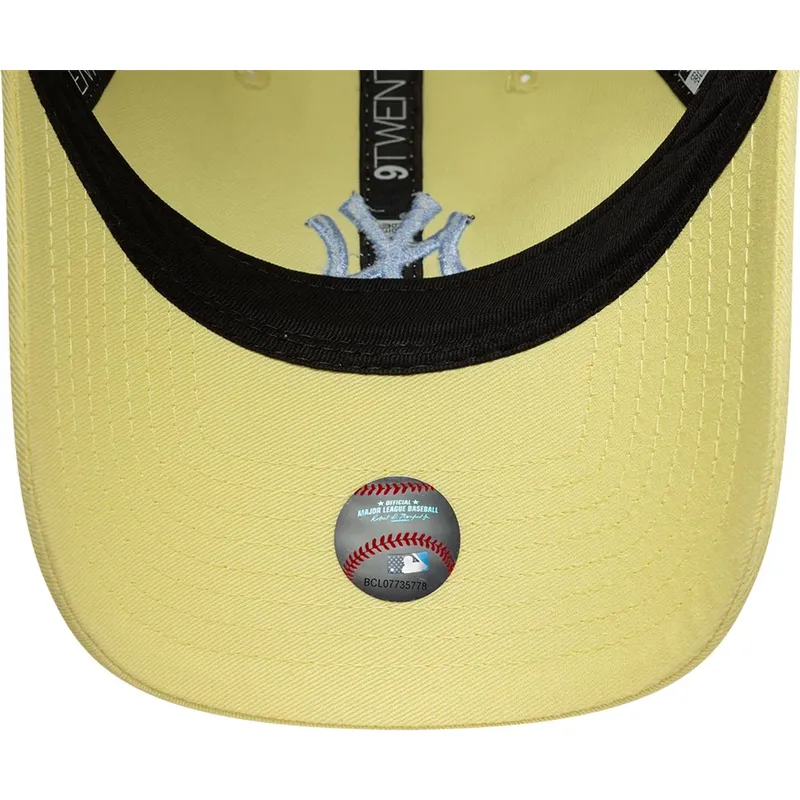 gelbe-gebogene-verstellbare-damenkappe-9twenty-league-essential-midi-der-new-york-yankees-mlb-von-new-era gelbe-gebogene-verstellbare-damenkappe-9twenty-league-essential-midi-der-new-york-yankees-mlb-von-new-era
