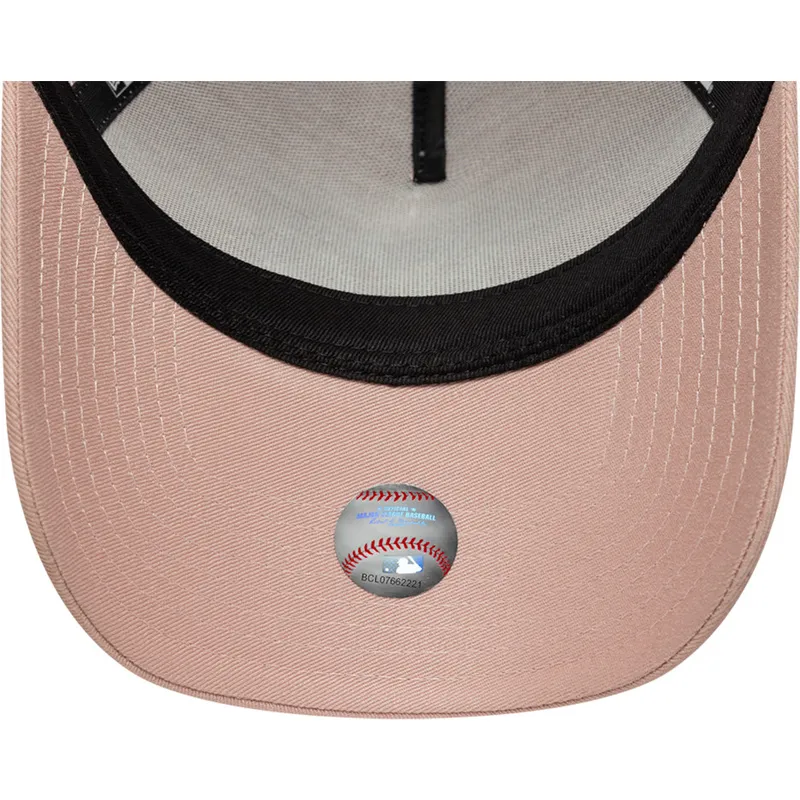 casquette-trucker-rose-pour-femme-9forty-a-frame-floral-new-york-yankees-mlb-new-era