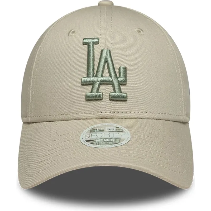 beige-verstellbare-curved-cap-mit-grunem-logo-fur-damen-9forty-league-essential-der-los-angeles-dodgers-mlb-von-new-era beige-verstellbare-curved-cap-mit-grunem-logo-fur-damen-9forty-league-essential-der-los-angeles-dodgers-mlb-von-new-era