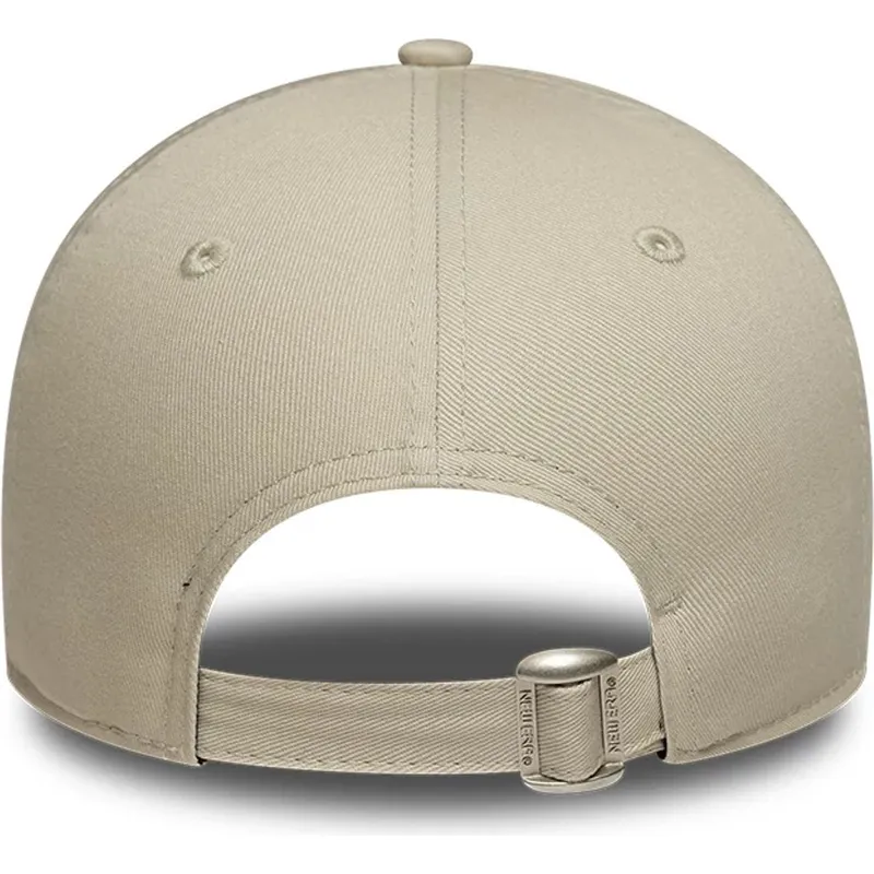 beige-verstellbare-curved-cap-mit-grunem-logo-fur-damen-9forty-league-essential-der-los-angeles-dodgers-mlb-von-new-era beige-verstellbare-curved-cap-mit-grunem-logo-fur-damen-9forty-league-essential-der-los-angeles-dodgers-mlb-von-new-era