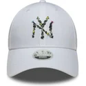 casquette-courbee-blanche-ajustable-pour-femme-9forty-floral-infill-new-york-yankees-mlb-new-era