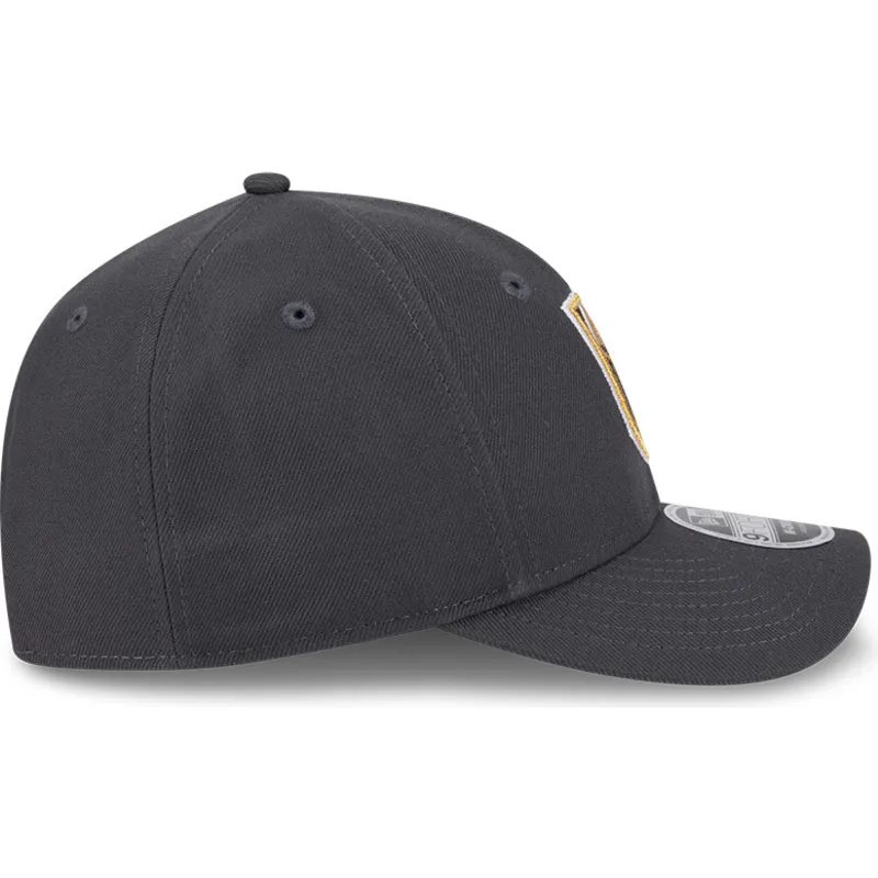 graue-gebogene-snapback-kappe-9forty-m-crown-der-vegas-golden-knights-nhl-von-new-era graue-gebogene-snapback-kappe-9forty-m-crown-der-vegas-golden-knights-nhl-von-new-era