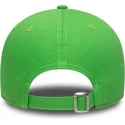 hellgrune-verstellbare-curved-cap-mit-weissem-logo-9forty-league-essential-der-los-angeles-dodgers-mlb-von-new-era