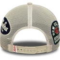 beige-trucker-cap-9forty-m-crown-a-frame-multi-patch-von-new-era