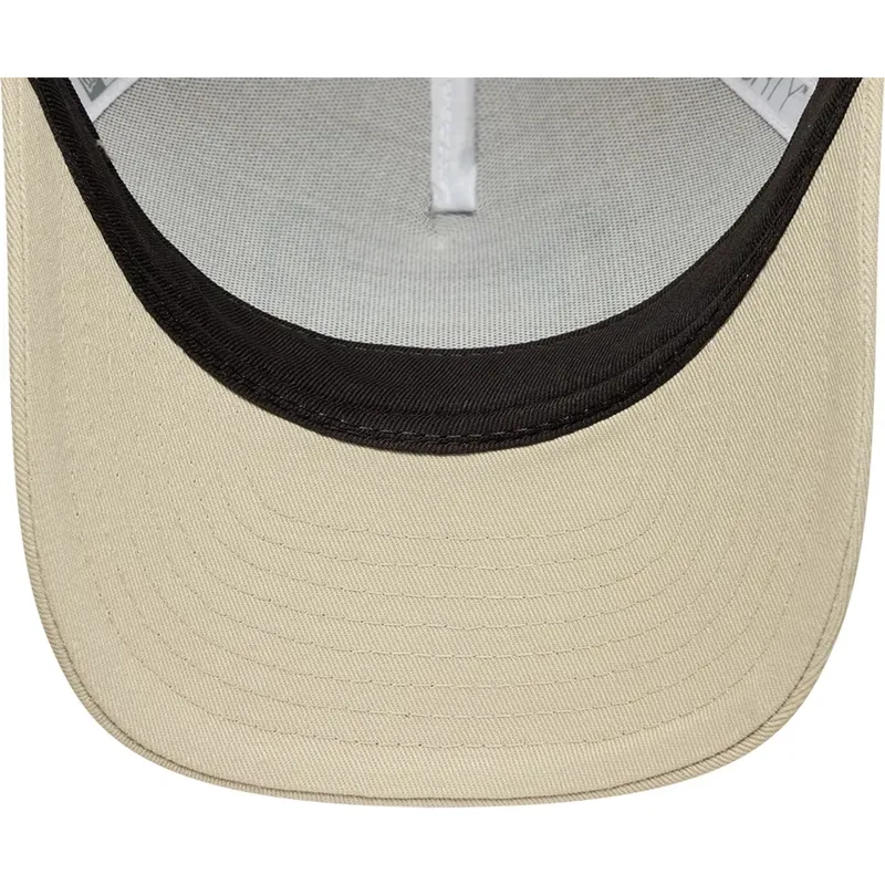 casquette-trucker-beige-9forty-m-crown-a-frame-multi-patch-new-era