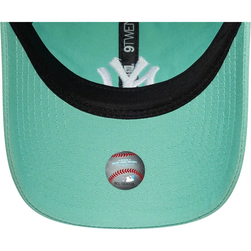 hellgrune-verstellbare-curved-cap-9twenty-league-essential-der-new-york-yankees-mlb-von-new-era hellgrune-verstellbare-curved-cap-9twenty-league-essential-der-new-york-yankees-mlb-von-new-era