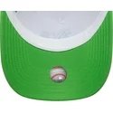 casquette-trucker-verte-et-blanche-avec-logo-vert-a-frame-league-essential-oakland-athletics-mlb-new-era