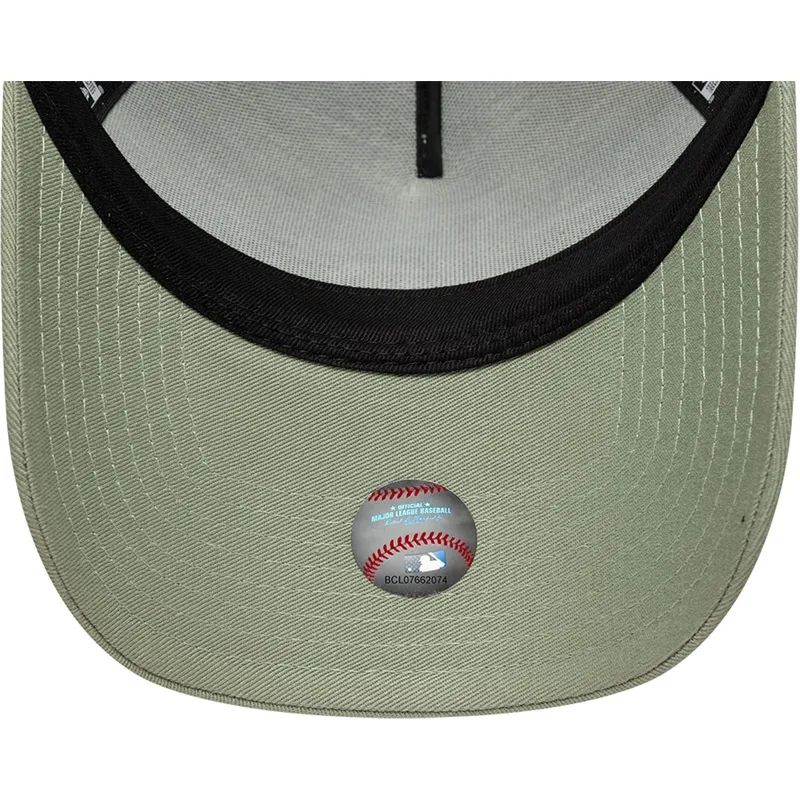 casquette-trucker-verte-avec-logo-vert-a-frame-outline-los-angeles-dodgers-mlb-new-era