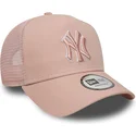 casquette-trucker-rose-avec-logo-rose-a-frame-outline-new-york-yankees-mlb-new-era