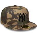 flache-kappe-camouflage-verstellbar-mit-schwarzem-logo-59fifty-camo-von-new-york-yankees-mlb-von-new-era