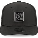 mutzen-gebogen-schwarz-snapback-9seventy-stretch-snap-training-pack-2026-der-las-vegas-raiders-nfl-von-new-era