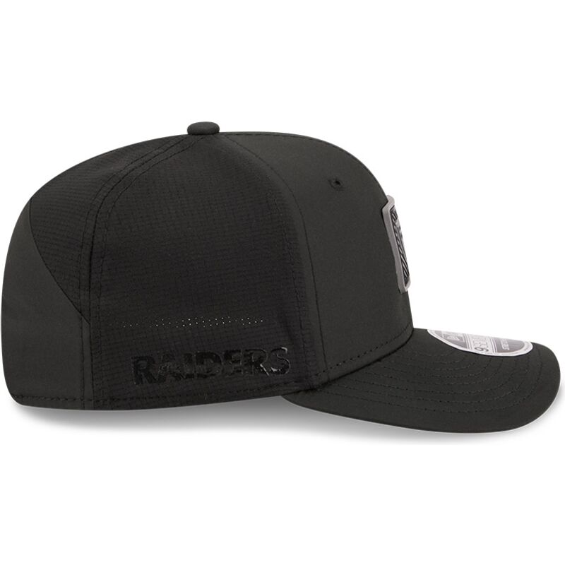 casquette-courbee-noire-snapback-9seventy-stretch-snap-training-pack-2026-las-vegas-raiders-nfl-new-era
