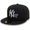casquette-plate-noire-ajustee-59fifty-heart-icon-new-york-yankees-mlb-new-era