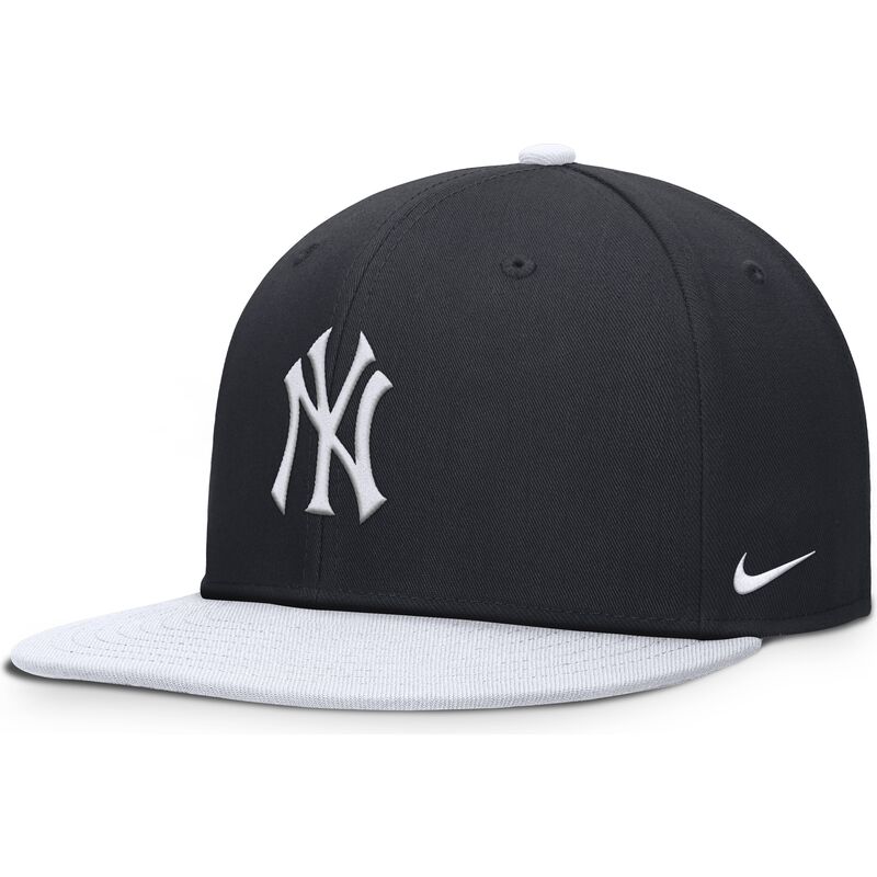 casquette-plate-bleue-marine-et-blanche-snapback-pour-enfant-dri-fit-pro-structured-square-bill-new-york-yankees-mlb-nike casquette-plate-bleue-marine-et-blanche-snapback-pour-enfant-dri-fit-pro-structured-square-bill-new-york-yankees-mlb-nike