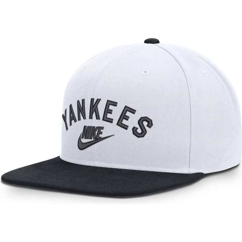 casquette-plate-blanche-et-bleue-marine-snapback-cooperstown-dri-fit-pro-structured-square-bill-nike